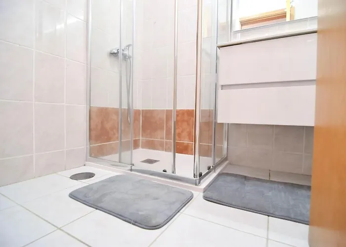 Cc Porto Apartment Pedroucos (Porto)